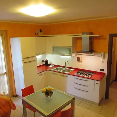 Il Borgo Del Garda Appartement Salionze